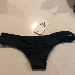 Billabong black bikini bottoms in M